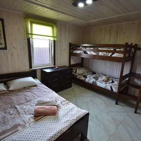 Hotel Маєток Мигдаль à Svityaz' Extérieur photo